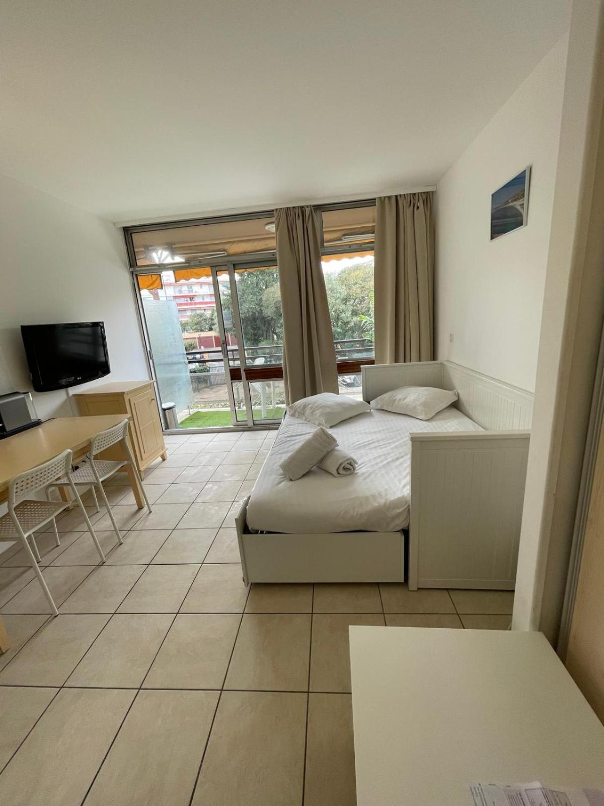 06U - Beautiful Studio In Residence - Swimming Pool And Tennis Court Saint-Laurent-du-Var Exteriér fotografie